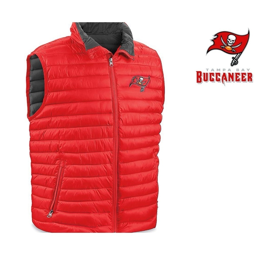 Men’s NFL The Buccaneers red zipped puffer vest size‎ Large